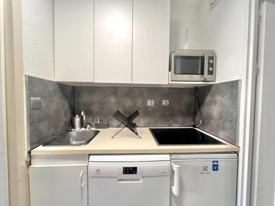 Appartement Port De Hyeres 4 Personnes Exterior foto