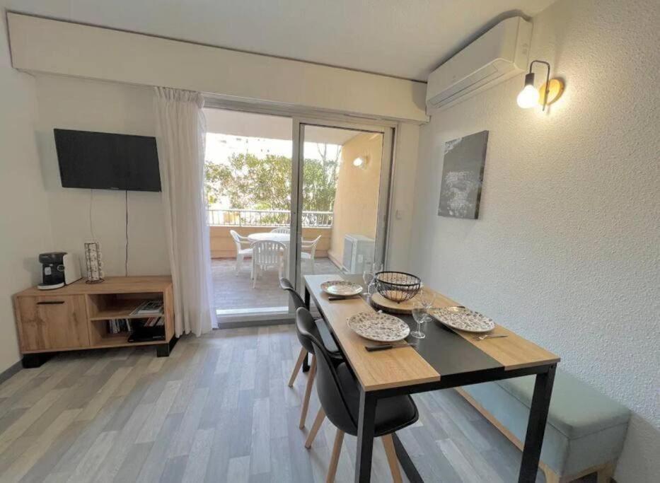 Appartement Port De Hyeres 4 Personnes Exterior foto
